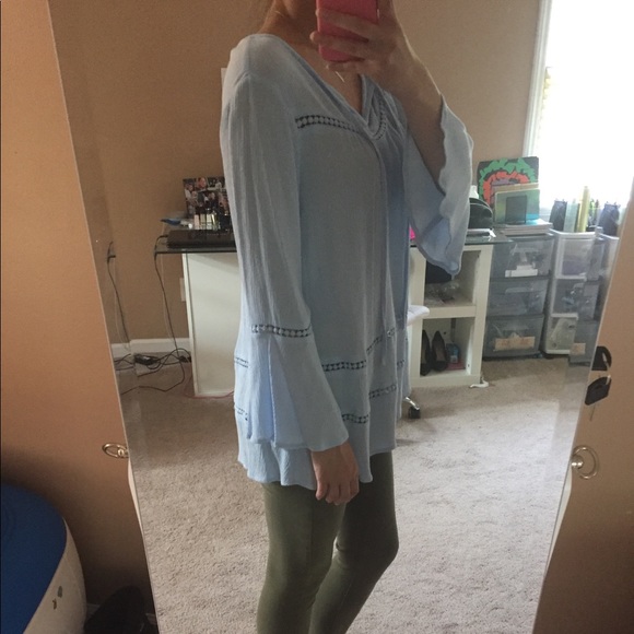 Spense Top - Picture 2 of 5